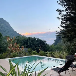 almah-glamping.cali-hotels.com/